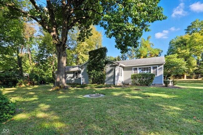 2922 E Smoky Row in Carmel, IN - Building Photo - Building Photo