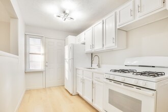 4620 Davenport St, Unit 3 in Omaha, NE - Building Photo - Building Photo
