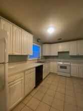 515 E Elmore St in Lebanon, OR - Building Photo - Building Photo