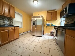 741 Somerville Ave, Unit 2 in Somerville, MA - Building Photo - Building Photo