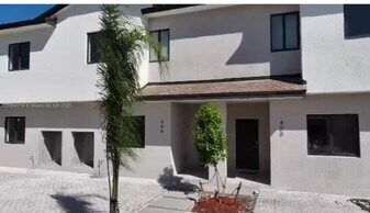 421 SE 1st Ave in Florida City, FL - Building Photo