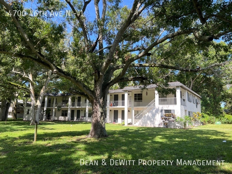 4700 46th Ave N in St. Petersburg, FL - Building Photo