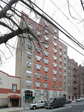 2903 Valentine in Bronx, NY - Foto de edificio - Building Photo