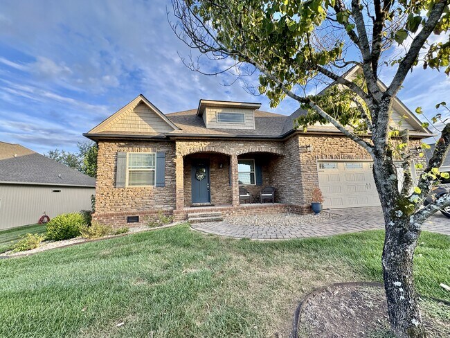 134 Elokwa Way in Loudon, TN - Building Photo - Building Photo