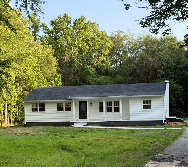 property at 2238 Lockwood Chapel Rd