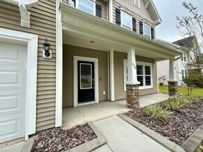 510 Stonebridge Cir in Savannah, GA - Building Photo - Building Photo