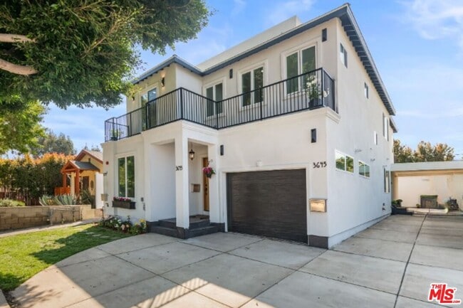 3643 Helms Ave in Culver City, CA - Building Photo - Building Photo