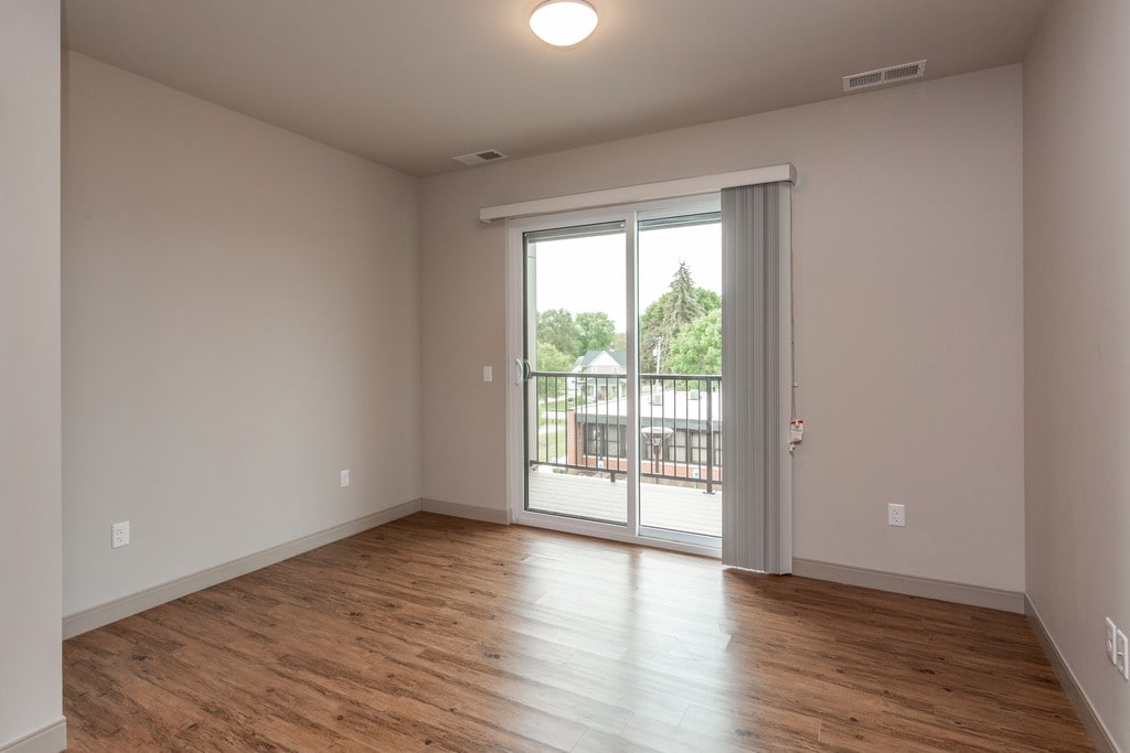 Garfield School Senior Residences Apartments in Moline, IL