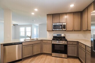 10731 Sunlit St in Cut And Shoot, TX - Foto de edificio - Building Photo