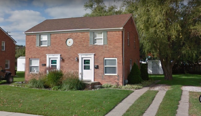 320 Parkview Dr, Unit 320