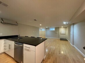721 E St NE in Washington, DC - Building Photo - Building Photo
