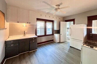 545 17th Ave in Moline, IL - Building Photo - Building Photo