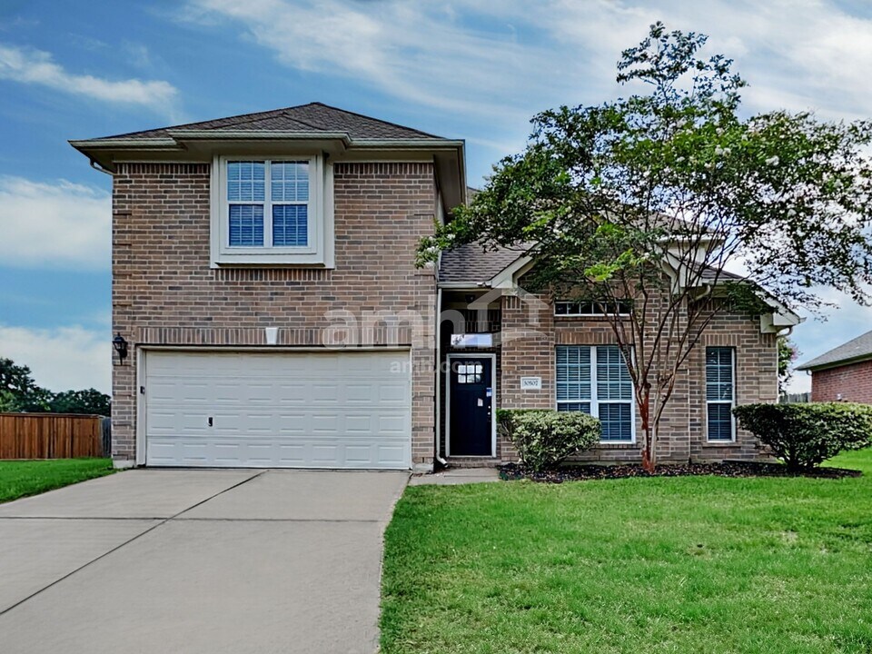 30507 N Sulphur Creek Dr in Magnolia, TX - Building Photo