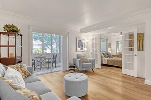 2687 Garden Dr N in Lake Worth Beach, FL - Building Photo