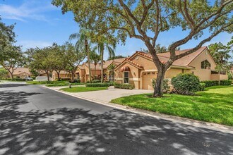 1904 Rosewood Way in Palm Beach Gardens, FL - Building Photo - Building Photo