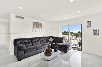 1225 West Ave in Miami Beach, FL - Building Photo - Building Photo