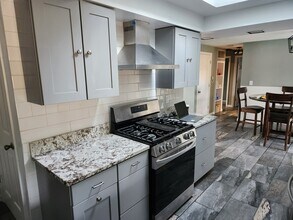 2075 E Alder St in Walla Walla, WA - Building Photo - Building Photo