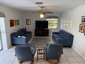 13790 SW 80th Ave in Palmetto Bay, FL - Building Photo - Building Photo