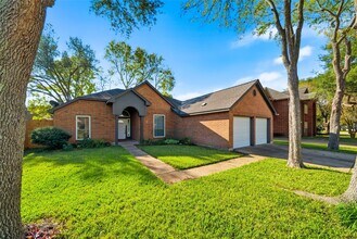 16531 Tranquil Dr in Sugar Land, TX - Building Photo - Building Photo