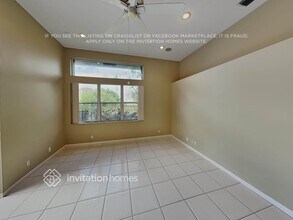 8227 NW 41st St in Coral Springs, FL - Foto de edificio - Building Photo