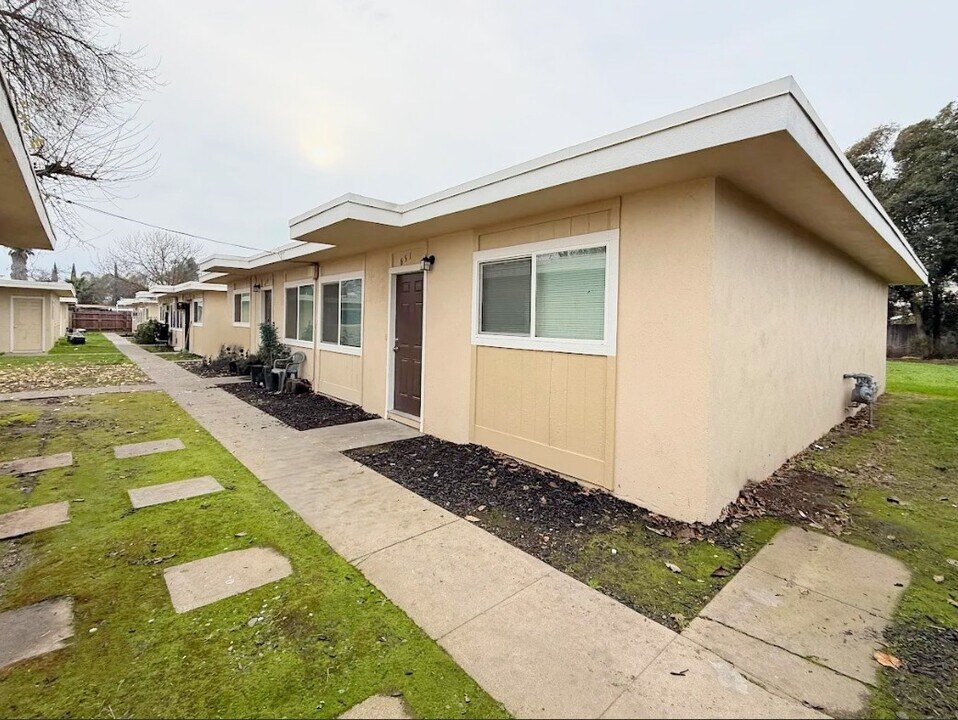 651 Q St in Merced, CA - Building Photo