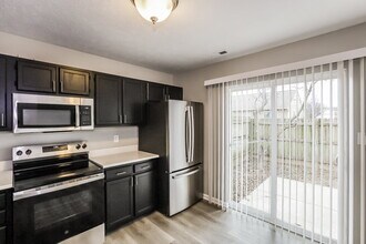 4071 Dogwood Ct in Franklin, IN - Building Photo - Building Photo