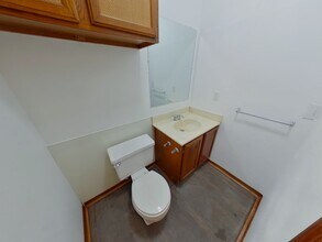 3233 S Illinois St in Wichita, KS - Building Photo - Building Photo