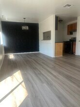 14746 Delano St in Van Nuys, CA - Building Photo - Building Photo