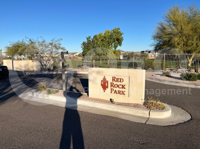 6041 E Sierra Morena St in Mesa, AZ - Building Photo - Building Photo