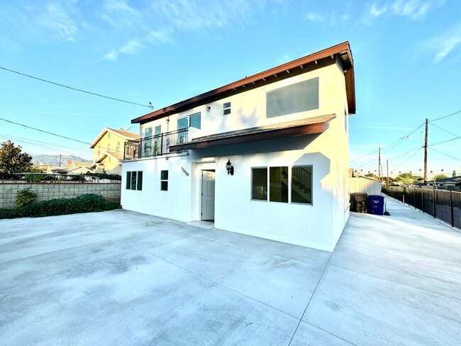 3248 Evelyn Ave, Unit A in Rosemead, CA - Foto de edificio - Building Photo