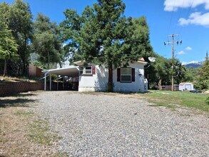 44989 CA-49 in Ahwahnee, CA - Building Photo - Building Photo