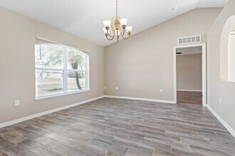 9 Smollett Pl in Palm Coast, FL - Building Photo - Building Photo