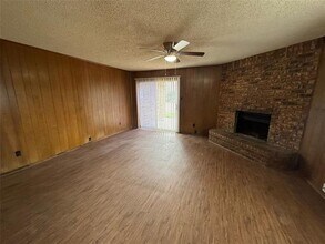 5604 Macgregor Dr in Haltom City, TX - Building Photo - Building Photo