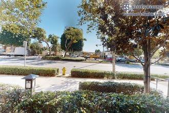 121 E Rte 66 in Glendora, CA - Building Photo - Building Photo