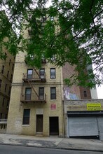 114 W 238th St in Bronx, NY - Foto de edificio - Building Photo