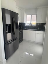 316 N 61st Ave, Unit 316 A in Hollywood, FL - Building Photo - Building Photo