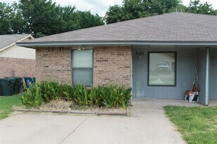 8511 Justin Pl in Midwest City, OK - Building Photo