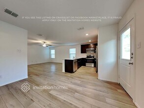 10637 Sewell Cir in Dallas, TX - Building Photo - Building Photo