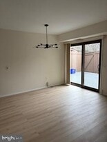 11244 Snowflake Ct in Columbia, MD - Building Photo