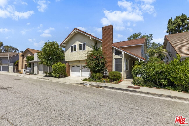 property at 10211 Clematis Ct