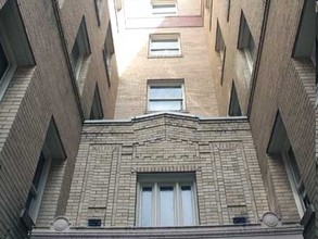 Fordham Apartments in Portland, OR - Foto de edificio - Building Photo