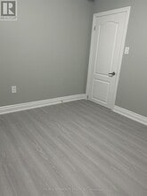 70 Rosewell Cres in Halton Hills, ON - Building Photo - Building Photo