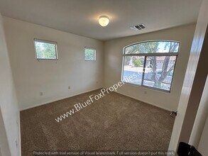 167 W Calle Patio Lindo in Sahuarita, AZ - Building Photo - Building Photo
