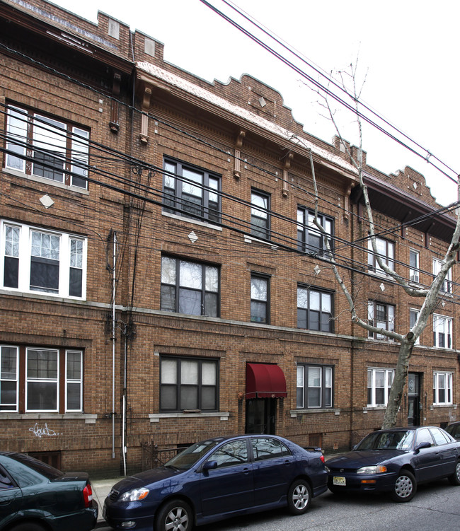 61 Hopkins Ave in Jersey City, NJ - Building Photo - Building Photo