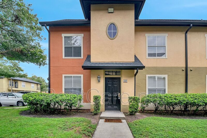 6005 Westgate Dr in Orlando, FL - Building Photo