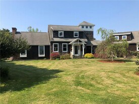 15 Seabreeze Ter in South Kingstown, RI - Building Photo