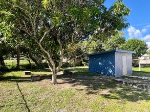 725 W 9th St in West Palm Beach, FL - Building Photo - Building Photo