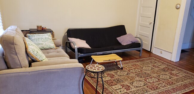 10 Columbia St in Oneonta, NY - Building Photo - Building Photo