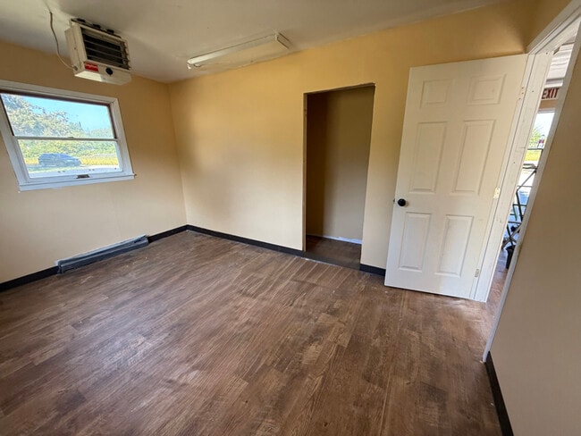 207 W Walnut St in New Paris, OH - Building Photo - Building Photo