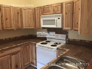 6460 Mohican Dr in Colorado Springs, CO - Building Photo - Building Photo